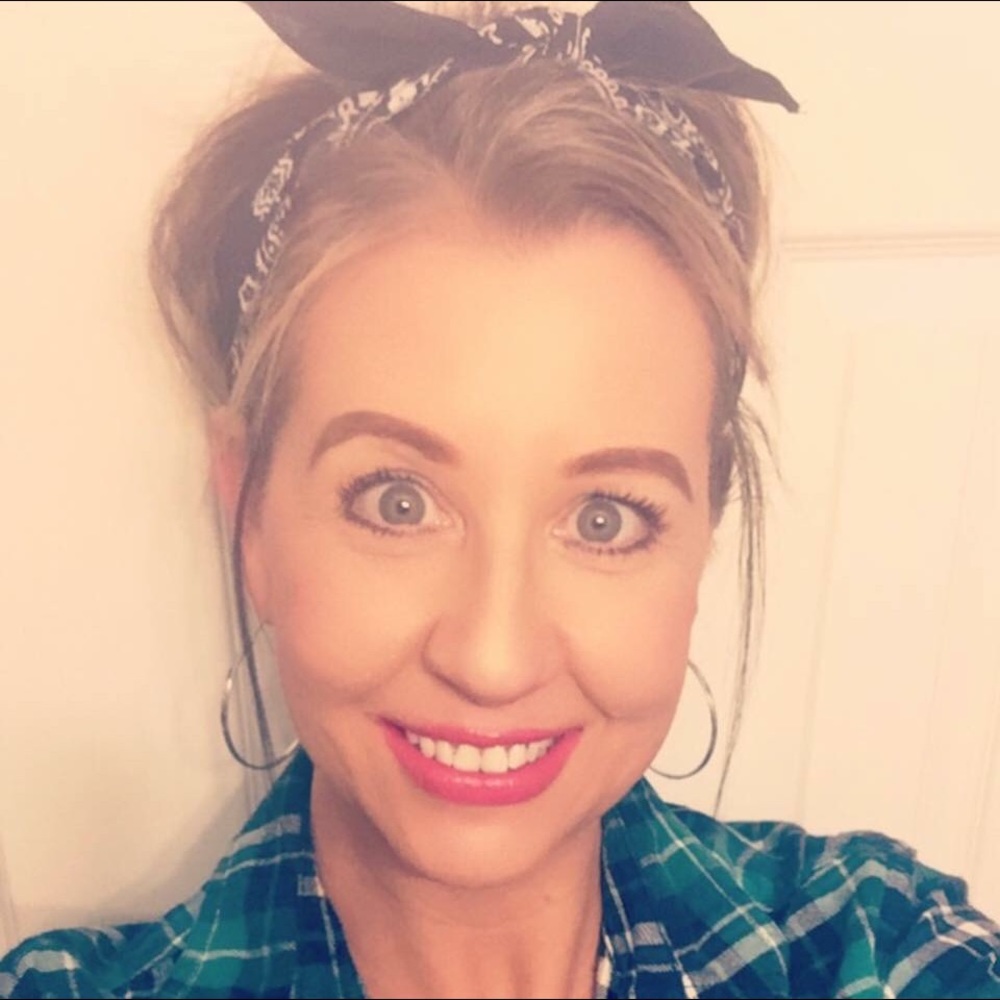 Meet your Posher, Jenn!